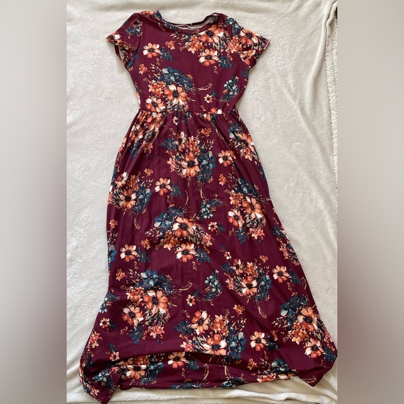 Boutique Floral Maxi Dress - Picture 1 of 2